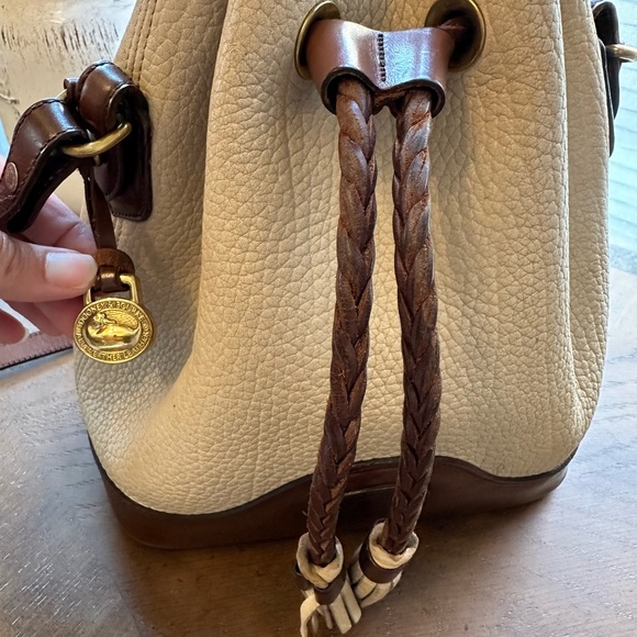 Dooney and Bourke vintage draw string bag. - Picture 8 of 8